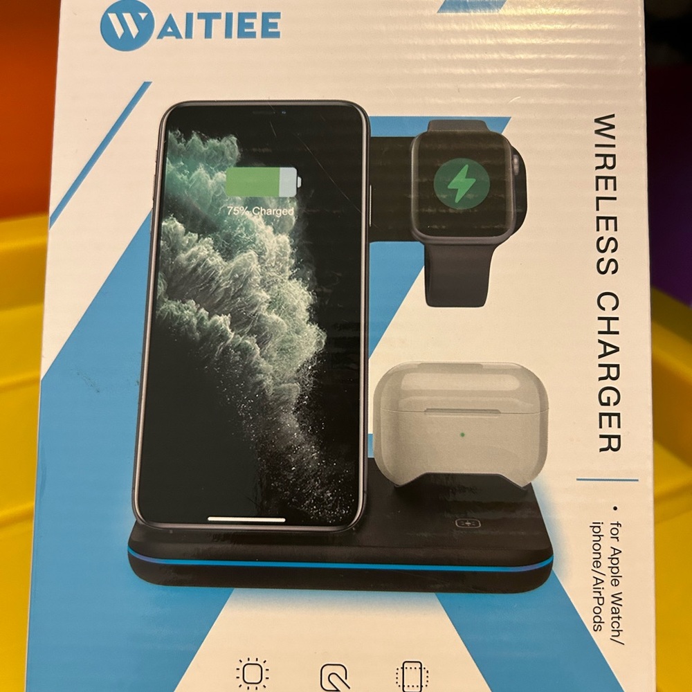 Brand new multi charging station. I missed the time to return